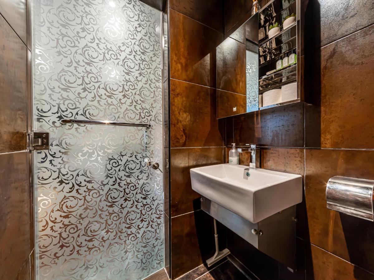Pass The Keys - Holborn Apartment Close To Everything London Bagian luar foto