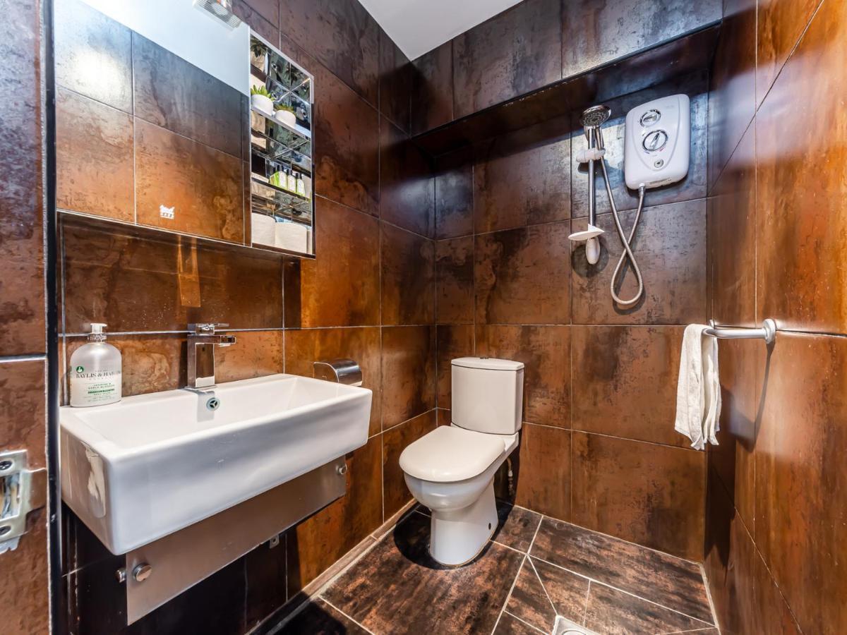 Pass The Keys - Holborn Apartment Close To Everything London Bagian luar foto